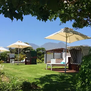 Gasthof Apricot Gardens, Gordonʼs Bay