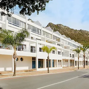 First Group Cape Gordonia Apartment